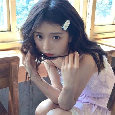 夹缝中活着，小春 推荐封面